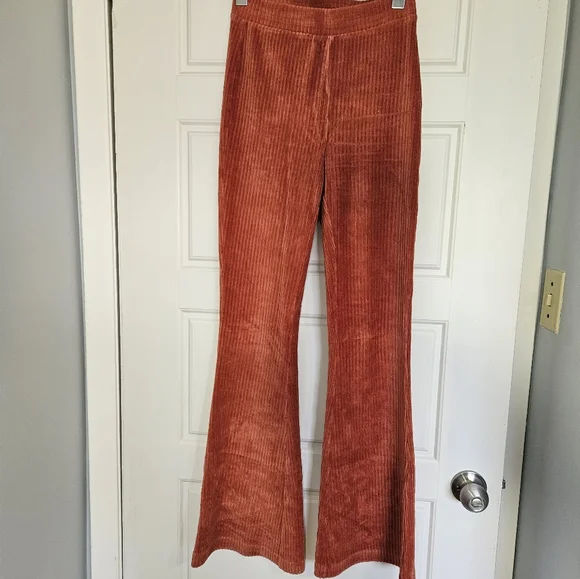 Aerie flared corduroy pants - Picture 2 of 3